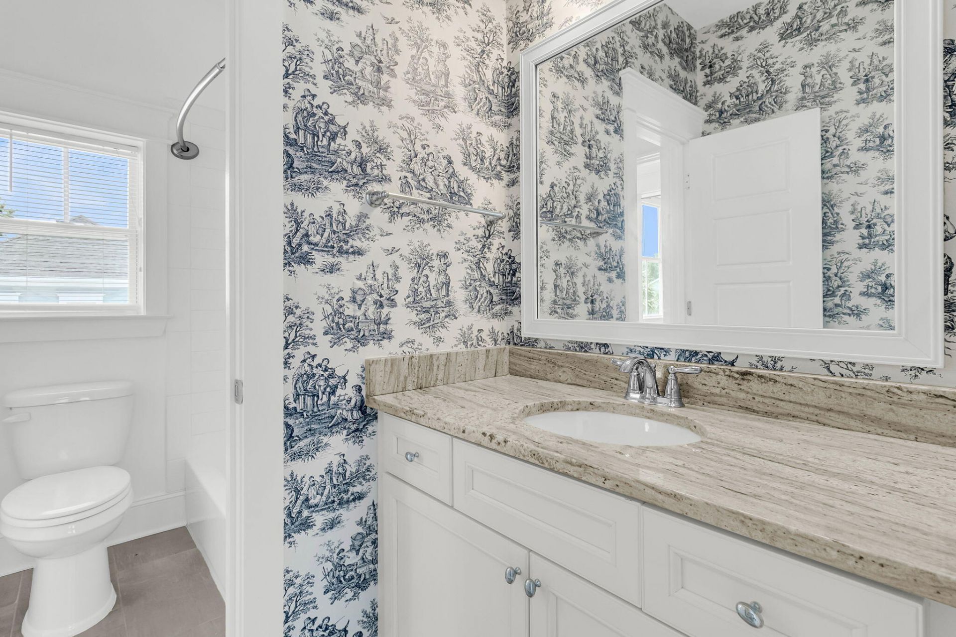 2554 Josiah Street Photo 34
