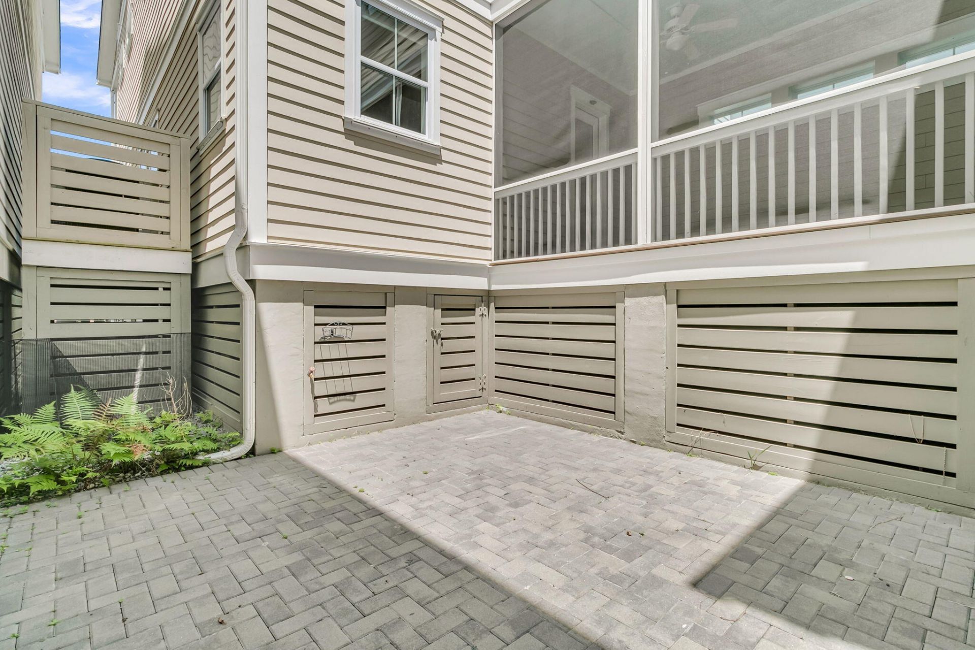 2554 Josiah Street Photo 42
