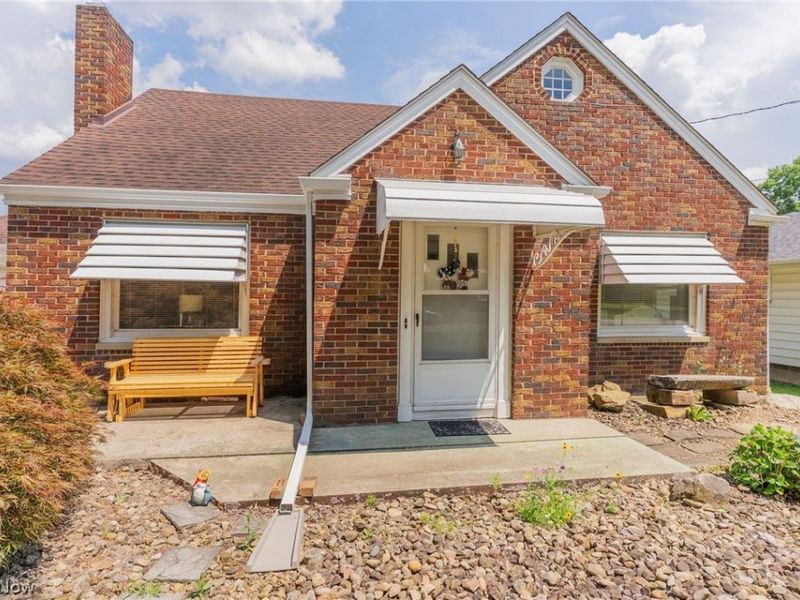 255 Grandview Avenue, Hubbard, OH 44425 Photo 1