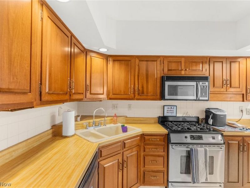 255 Grandview Avenue, Hubbard, OH 44425 Photo 11