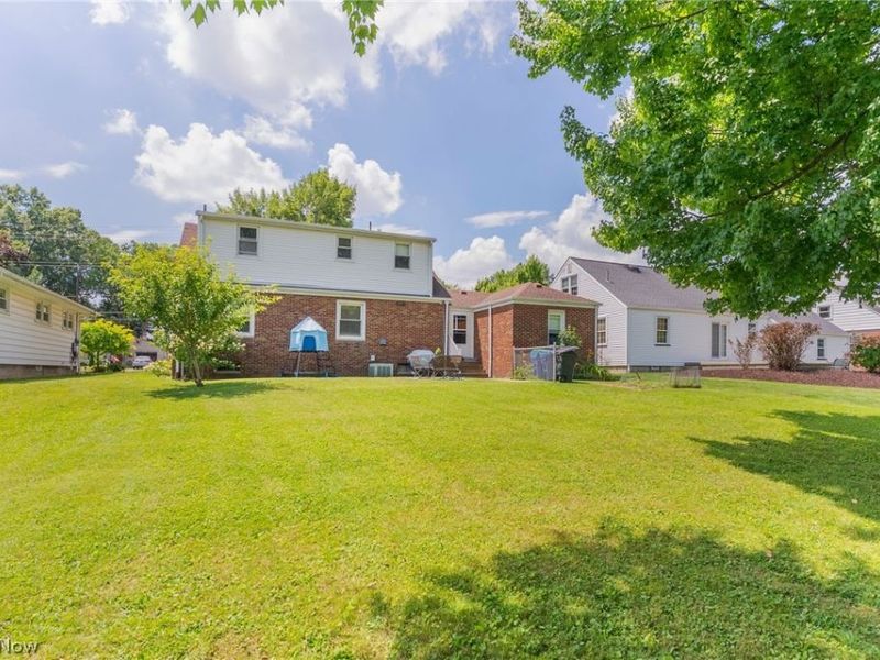 255 Grandview Avenue, Hubbard, OH 44425 Photo 32
