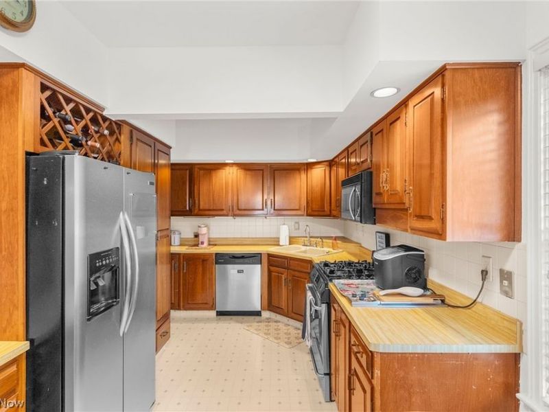 255 Grandview Avenue, Hubbard, OH 44425 Photo 9