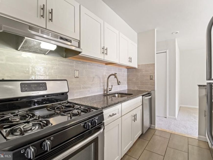526 Wilson Bridge Drive , Unit 6727 C-1, Oxon Hill, MD 20745 Main Photo