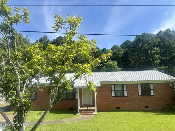85 Rhodes Street, Louisville, MS 39339