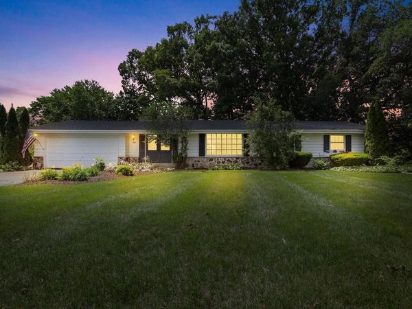 17755 Senlac LANE, Brookfield, WI 53045