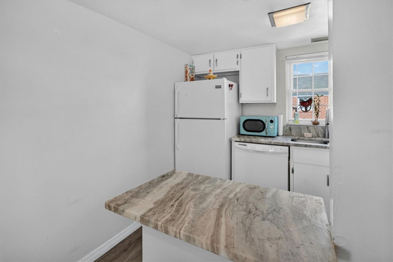 8522 10th Street N, Unit D, Saint Petersburg, FL 33702 Photo