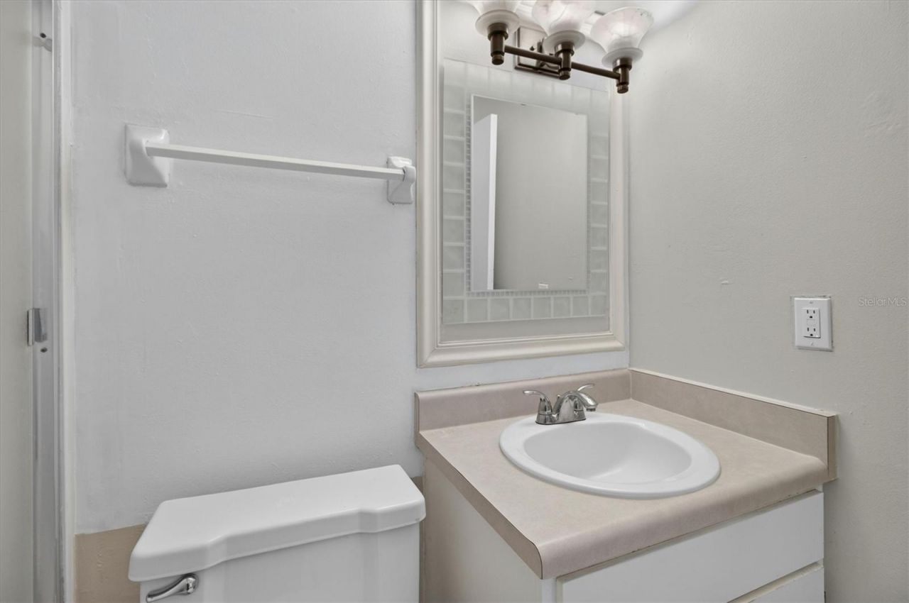 8522 10th Street N, Unit D, Saint Petersburg, FL 33702 Photo