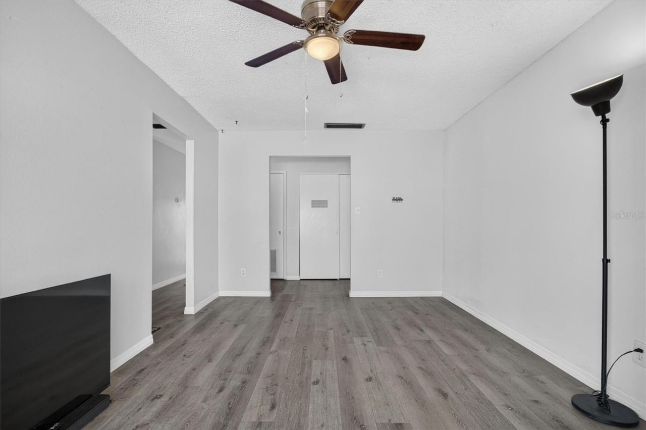 8522 10th Street N, Unit D, Saint Petersburg, FL 33702 Photo