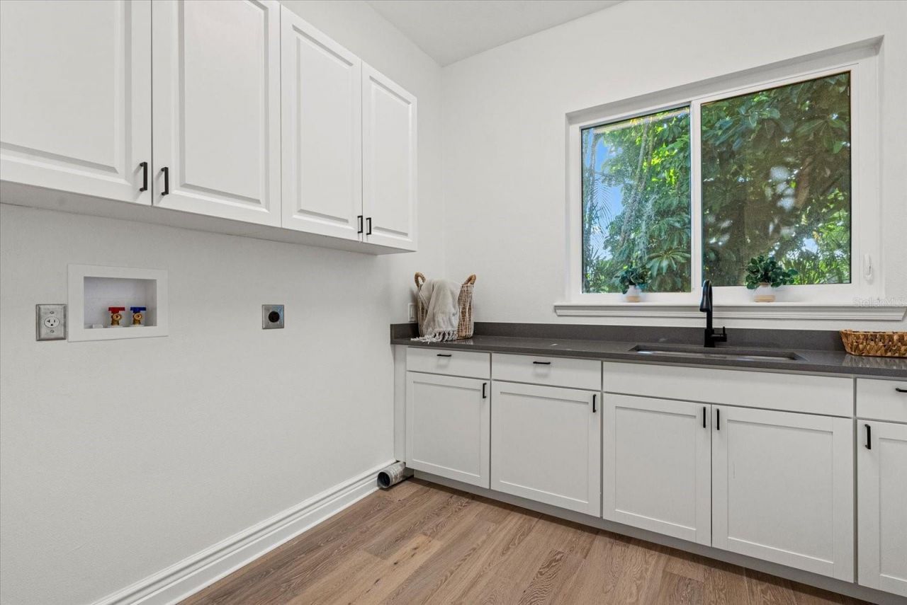 1707 Caribbean Drive, Sarasota, FL 34231 Photo