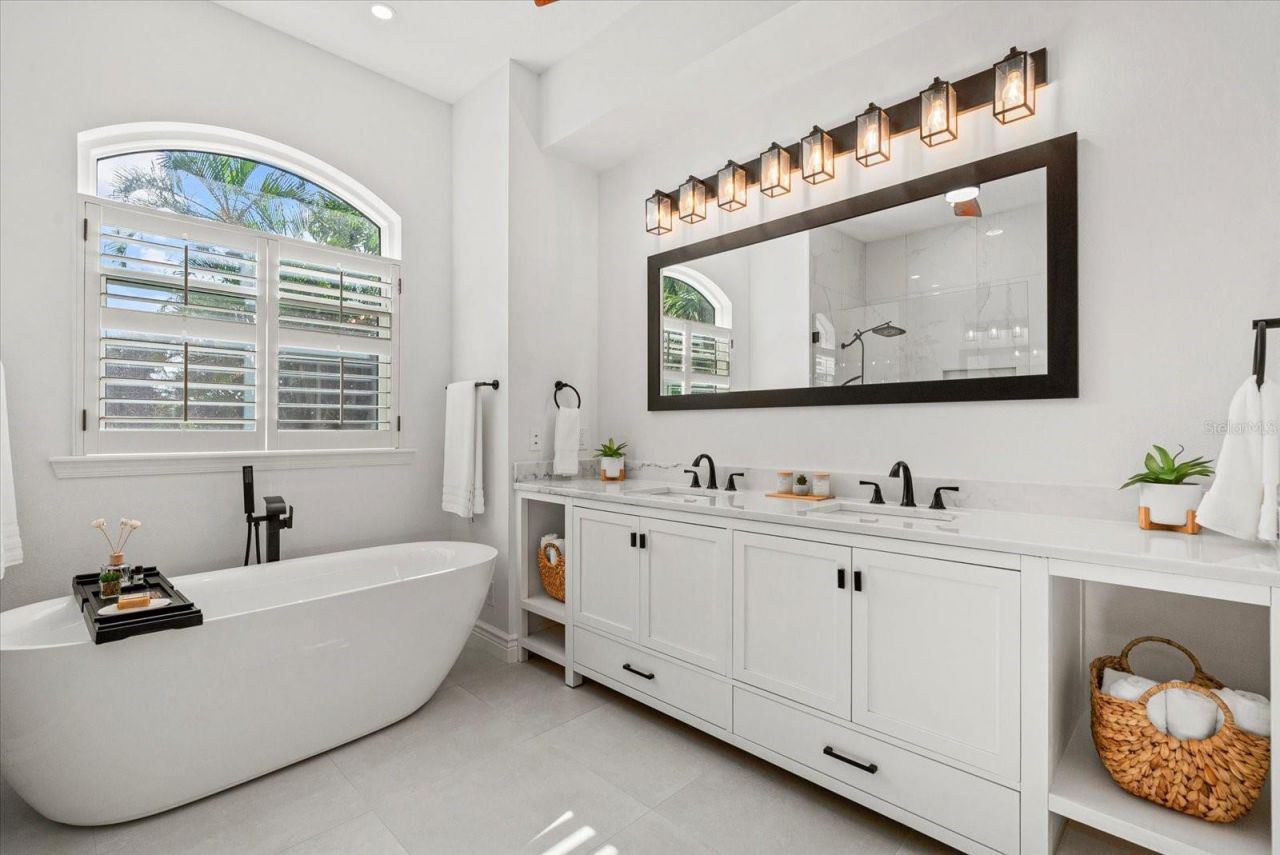 1707 Caribbean Drive, Sarasota, FL 34231 Photo