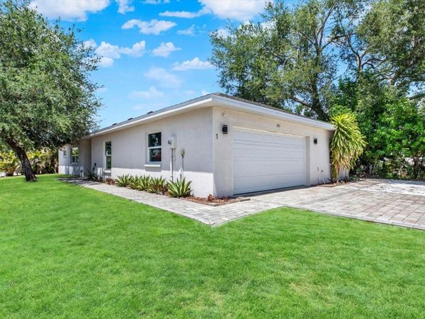 2011 OUTER DRIVE , SARASOTA, FL 34231
