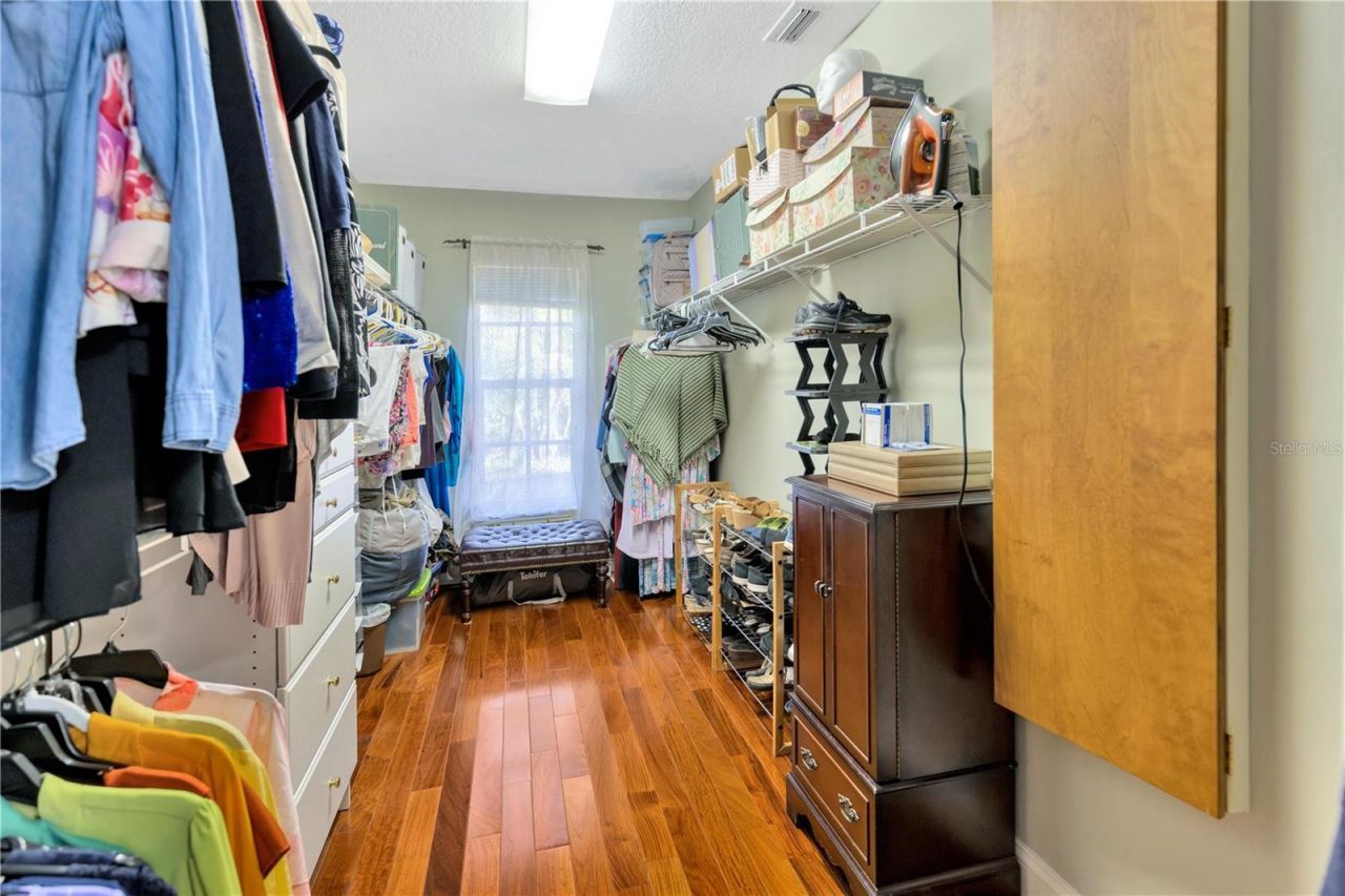 7201 Hodgewood Court, Tampa, FL 33614 Photo