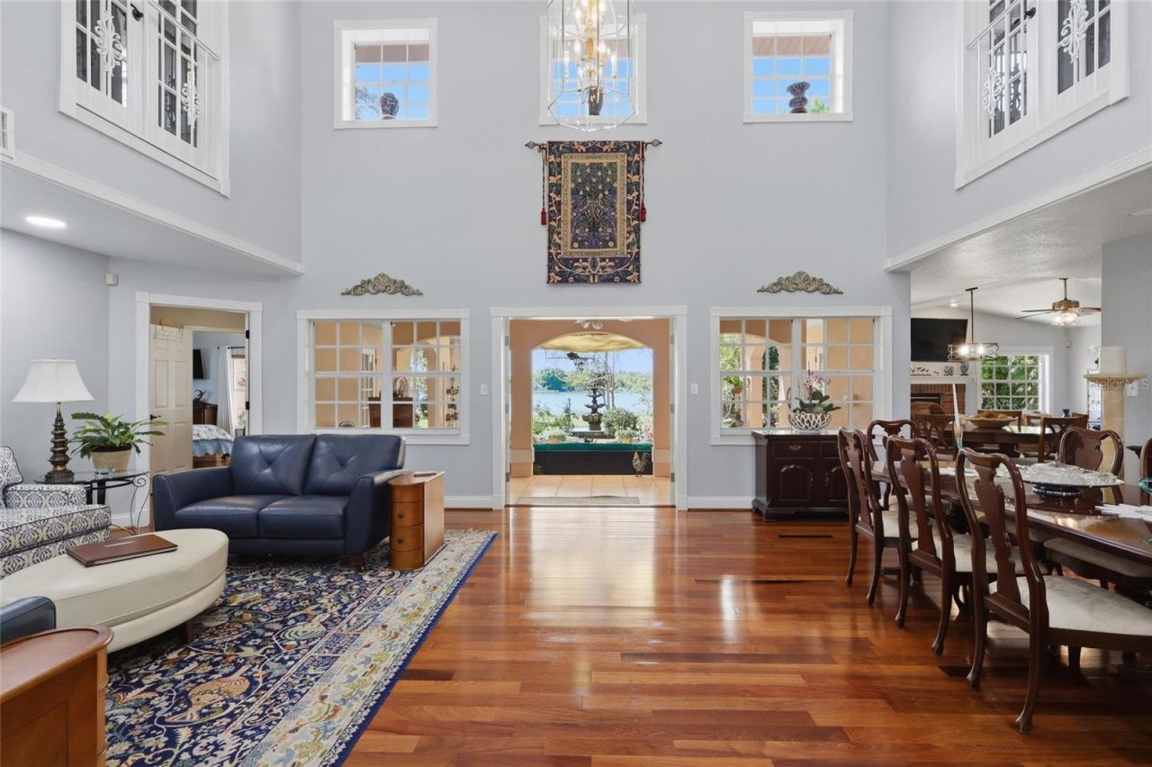 7201 Hodgewood Court, Tampa, FL 33614 Photo