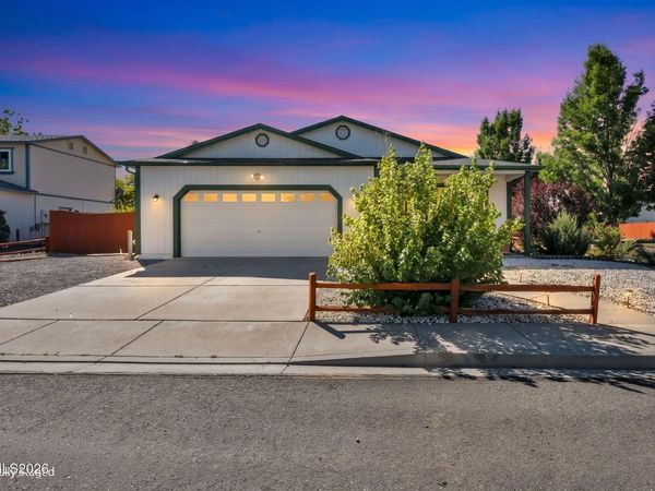 18124 Pasado Court, Reno, NV 89508
