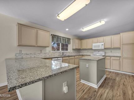 18124 Pasado Court, Reno, NV 89508 Photo