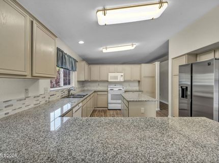 18124 Pasado Court, Reno, NV 89508 Photo
