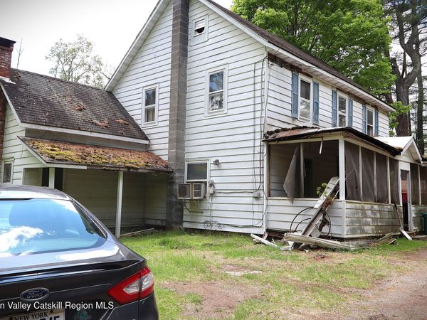 3903 New York 212 , Lake Hill, NY 12448