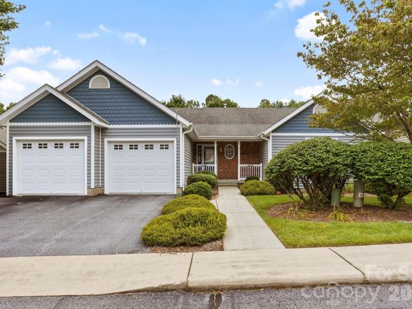 315 Charlestown Drive , Hendersonville, NC 28792
