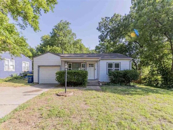 824 W Bennett Drive, Stillwater, OK 74075