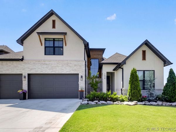 2034 E 129th Street S, Jenks, OK 74037