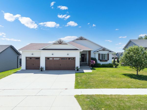 893 Towne Drive NE, Byron, MN 55920