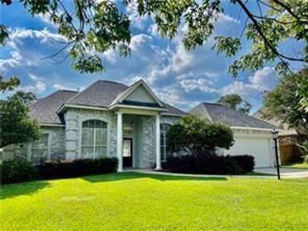 1036 RIVER Court, Mandeville, LA 70448