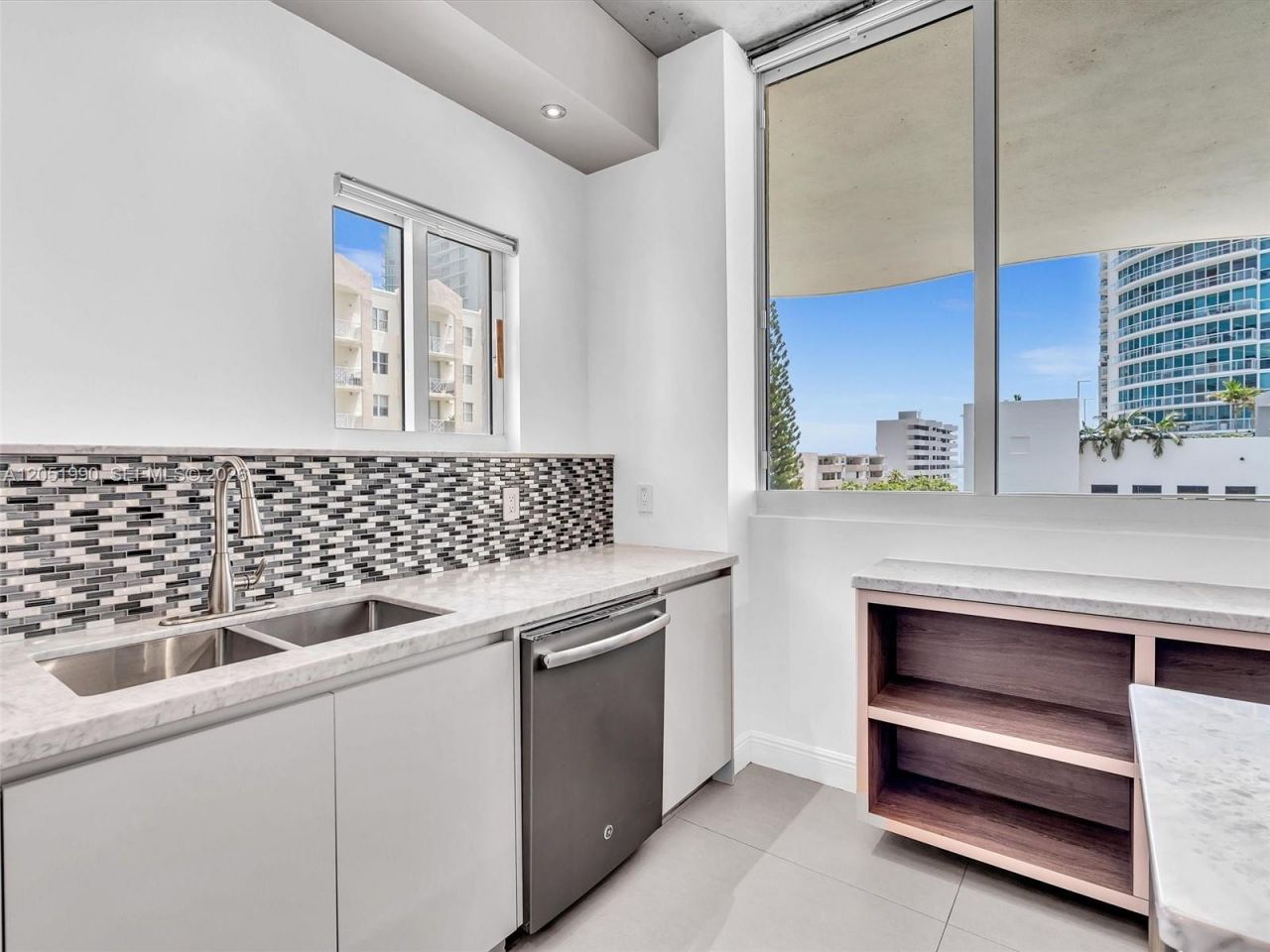 444 NE 30th St , Unit 608, Miami, FL 33137 Photo