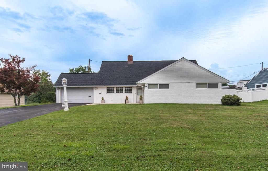 455 SNOWBALL DRIVE, LEVITTOWN, PA 19056