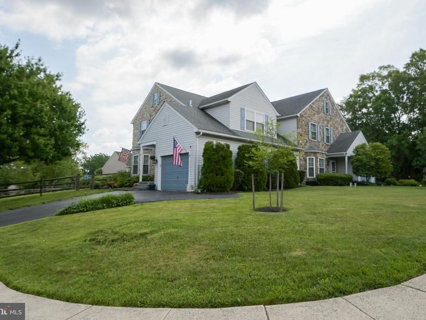 250 Longchamp Drive , Souderton, PA 18964 Main Photo