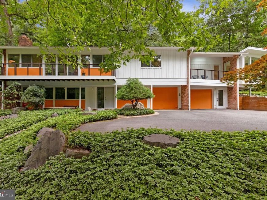 8004 Park Overlook Drive, Bethesda, MD 20817 Main Photo