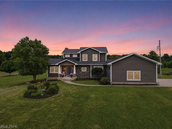 9288 Columbus Road NE, Louisville, OH 44641