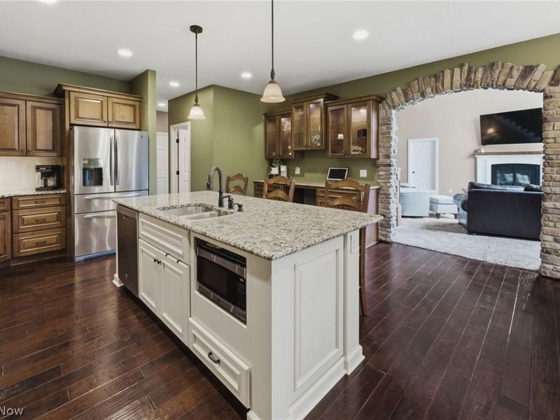 9288 Columbus Road NE, Louisville, OH 44641 Photo 11