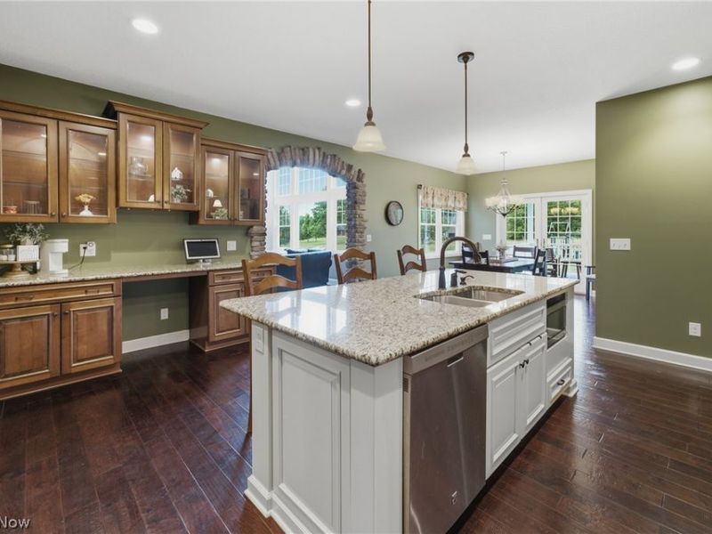 9288 Columbus Road NE, Louisville, OH 44641 Photo 12