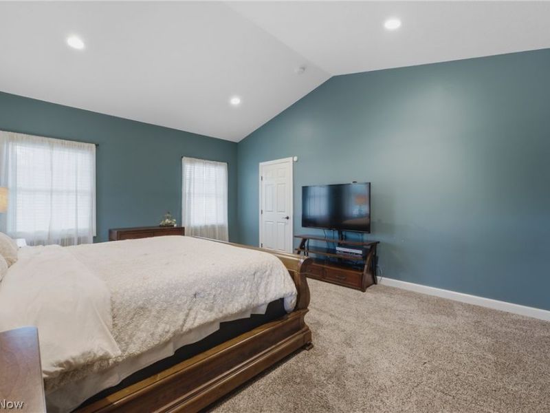 9288 Columbus Road NE, Louisville, OH 44641 Photo 18