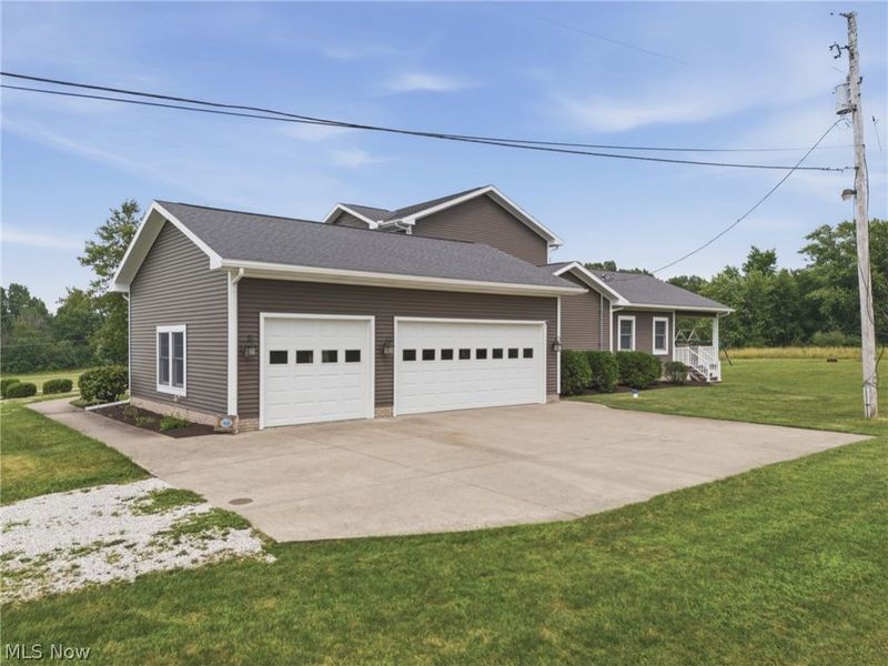 9288 Columbus Road NE, Louisville, OH 44641 Photo 42