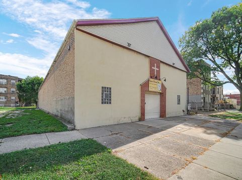 Main Photo