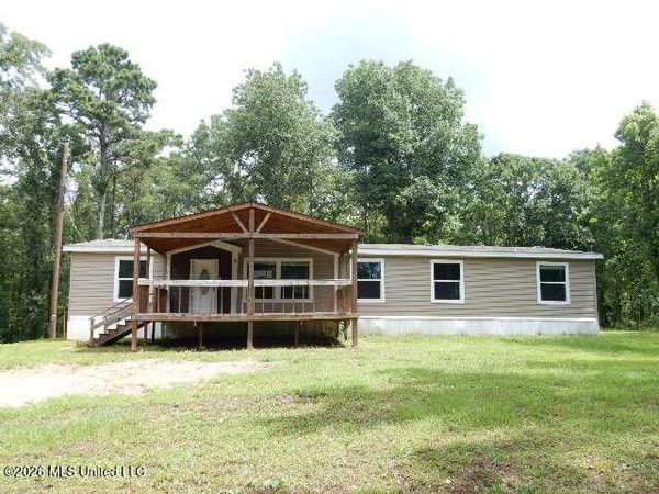 202 Moore Street, Morton, MS 39117