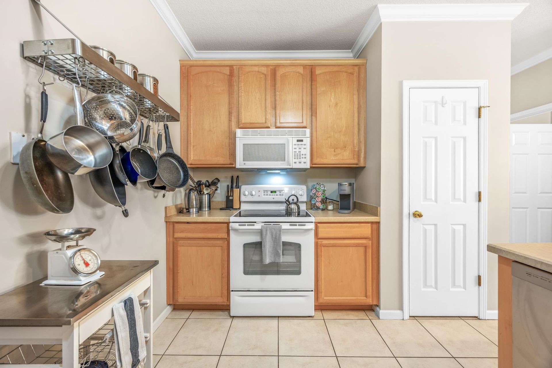 5804 Longwood Dr. Photo 18