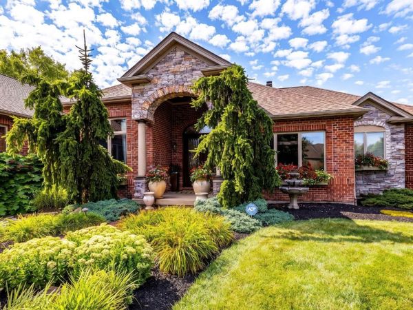 7296 Southampton, West Chester, OH 45069