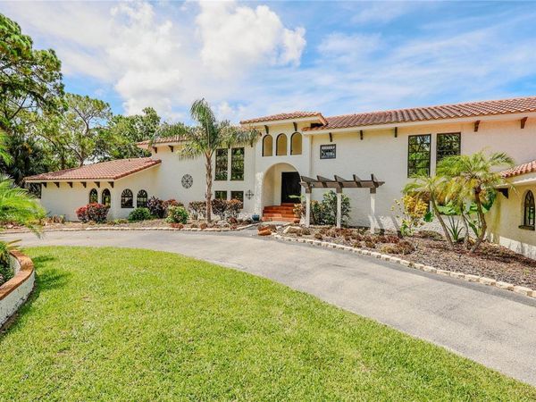 500 N HIGHLAND AVENUE , TARPON SPRINGS, FL 34688