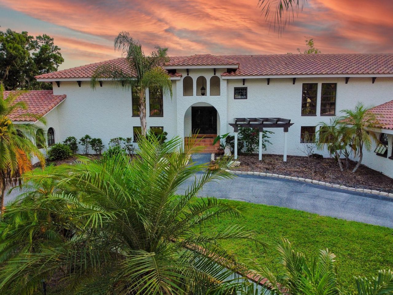 500 N Highland Avenue, Tarpon Springs, FL 34688 Photo