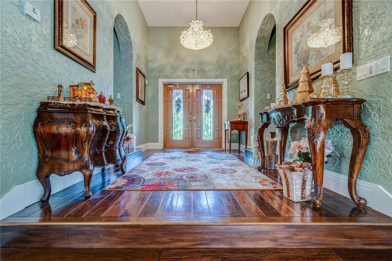 500 N Highland Avenue, Tarpon Springs, FL 34688 Photo