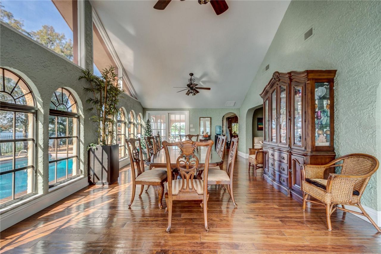 500 N Highland Avenue, Tarpon Springs, FL 34688 Photo