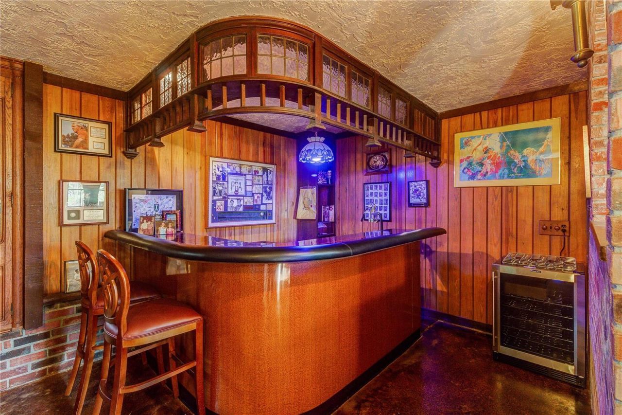 500 N Highland Avenue, Tarpon Springs, FL 34688 Photo