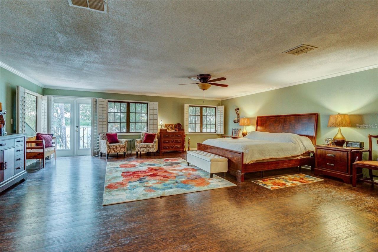 500 N Highland Avenue, Tarpon Springs, FL 34688 Photo