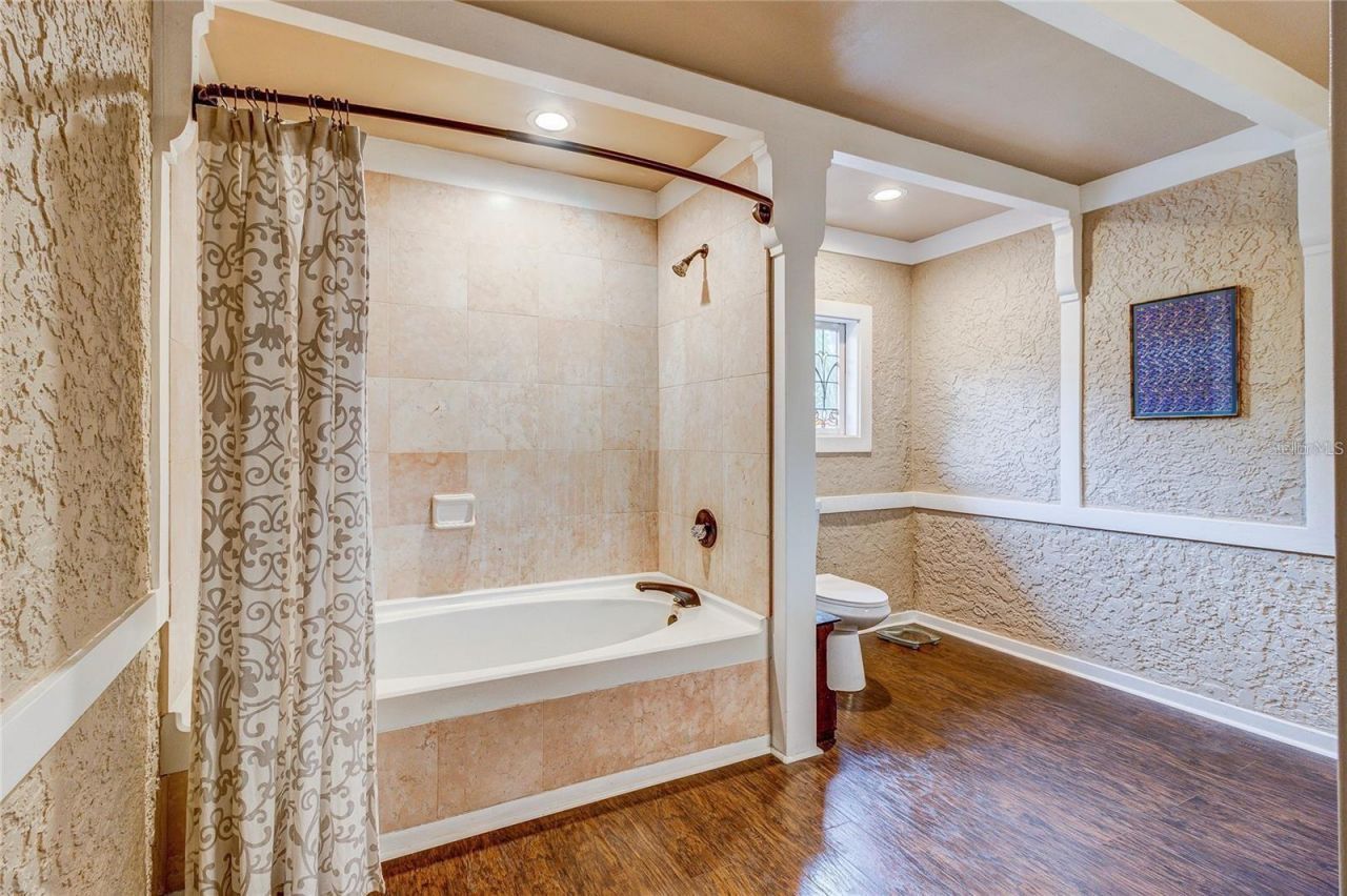 500 N Highland Avenue, Tarpon Springs, FL 34688 Photo