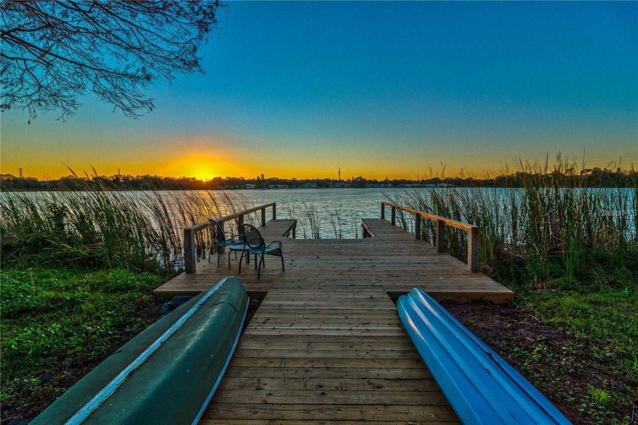 500 N Highland Avenue, Tarpon Springs, FL 34688 Photo