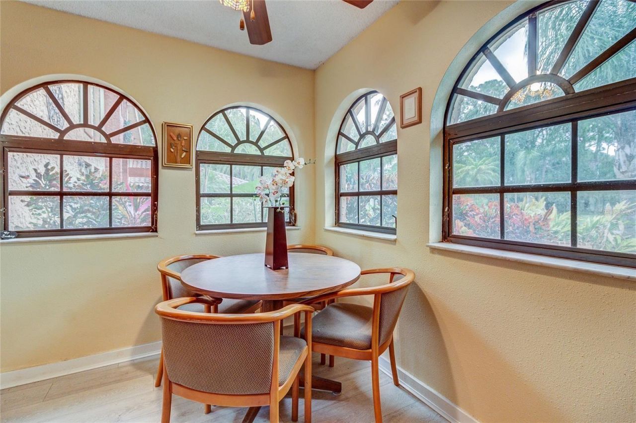 500 N Highland Avenue, Tarpon Springs, FL 34688 Photo