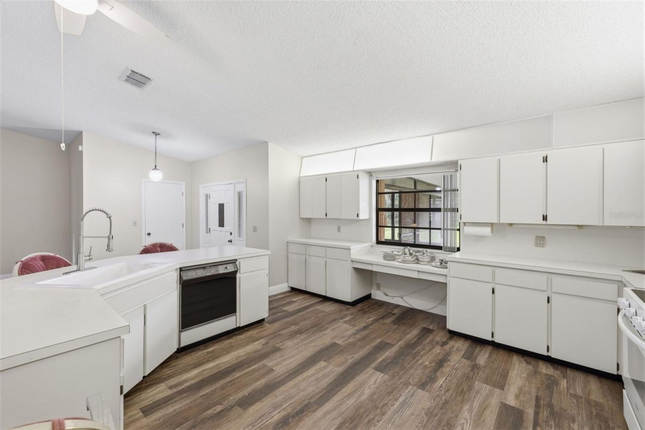 14499 Sandy Drive, Brooksville, FL 34613 Photo