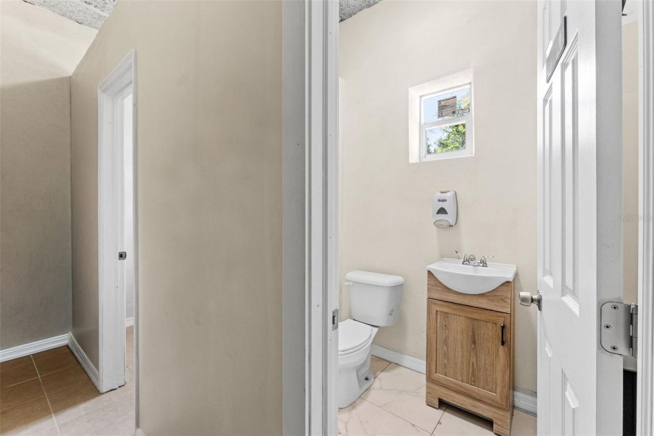 5220 Old Winter Garden Road , Orlando, FL 32811 Photo